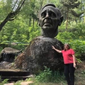 Meet your Posher, Armine